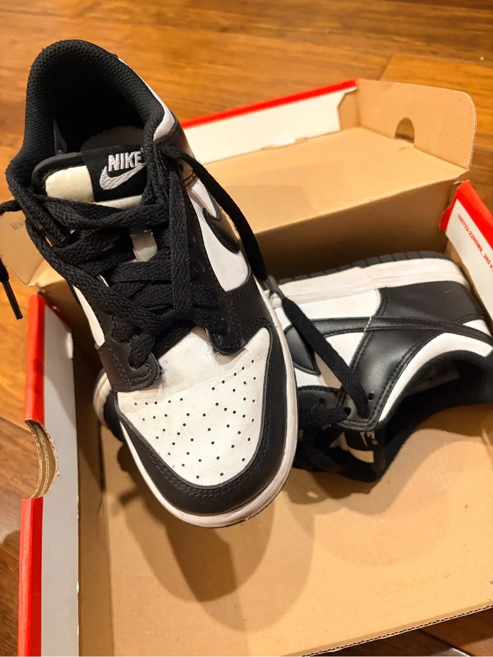 Nike kids low